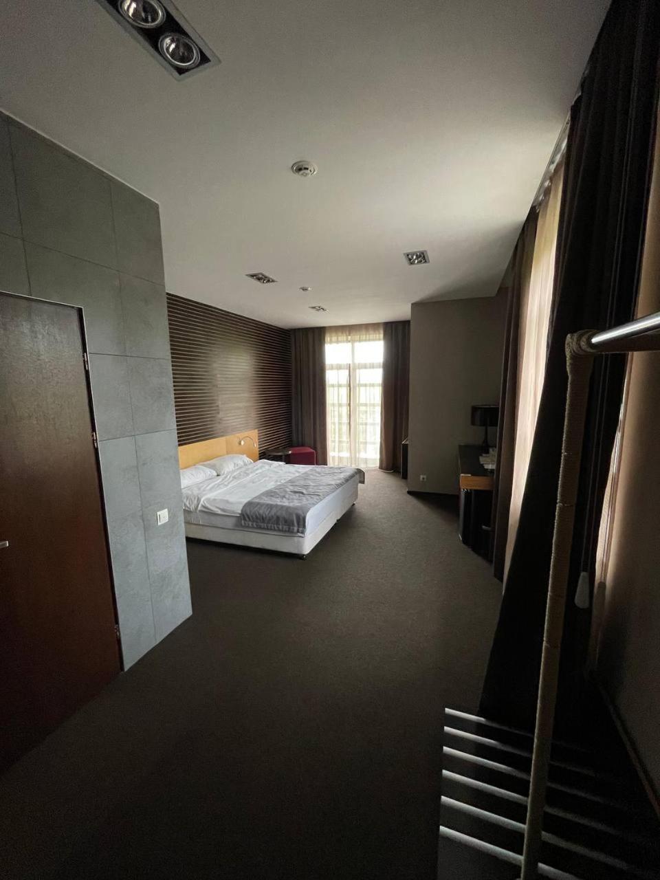 Park Hotel Switzerland Obariv Exteriör bild